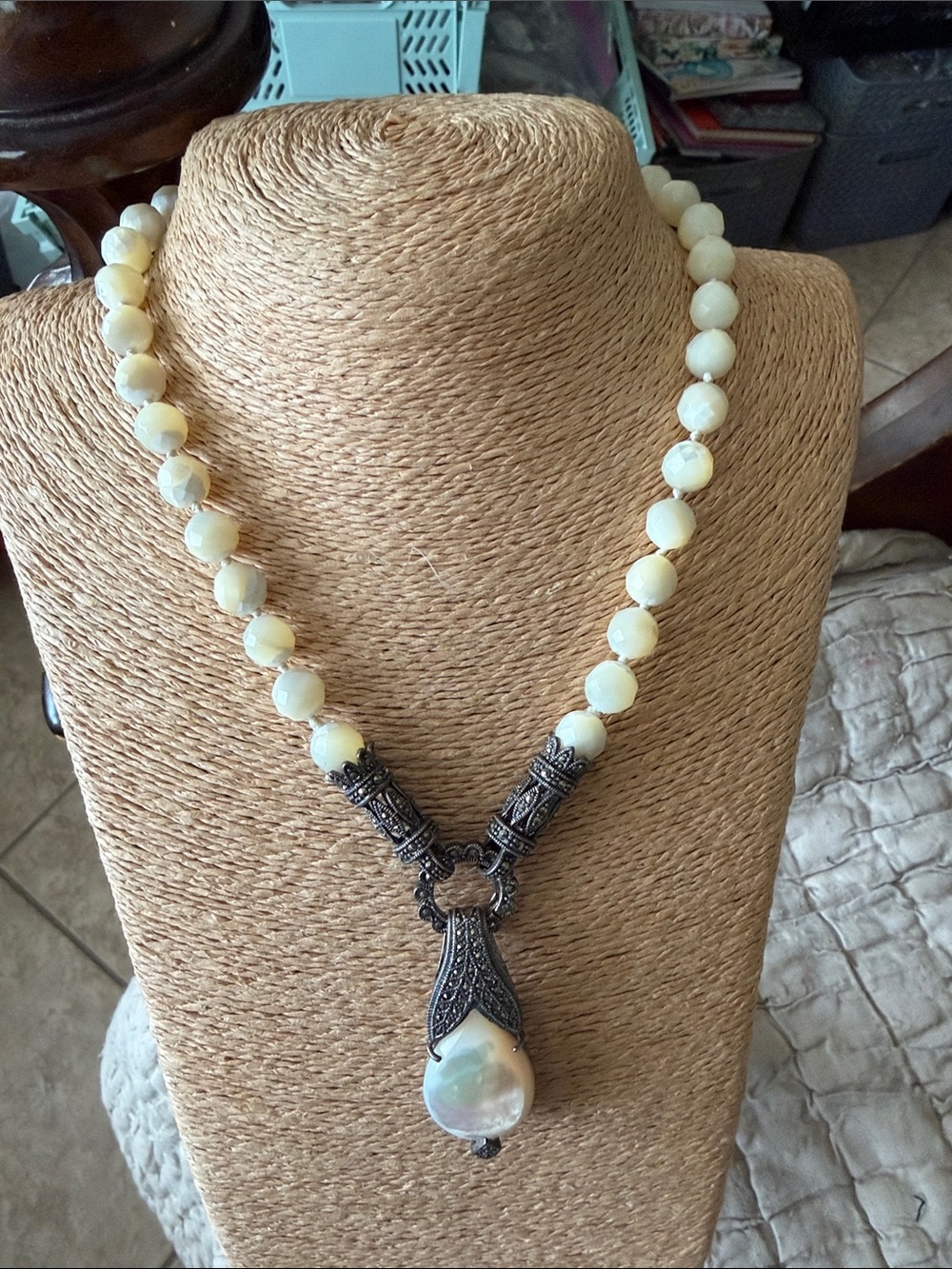 Mother of pearl faceted bead necklace with marquisette pendant detachable